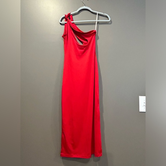 Hello Molly Red One Shoulder Dress Size Small with Cutout Midi - Picture 4 of 6